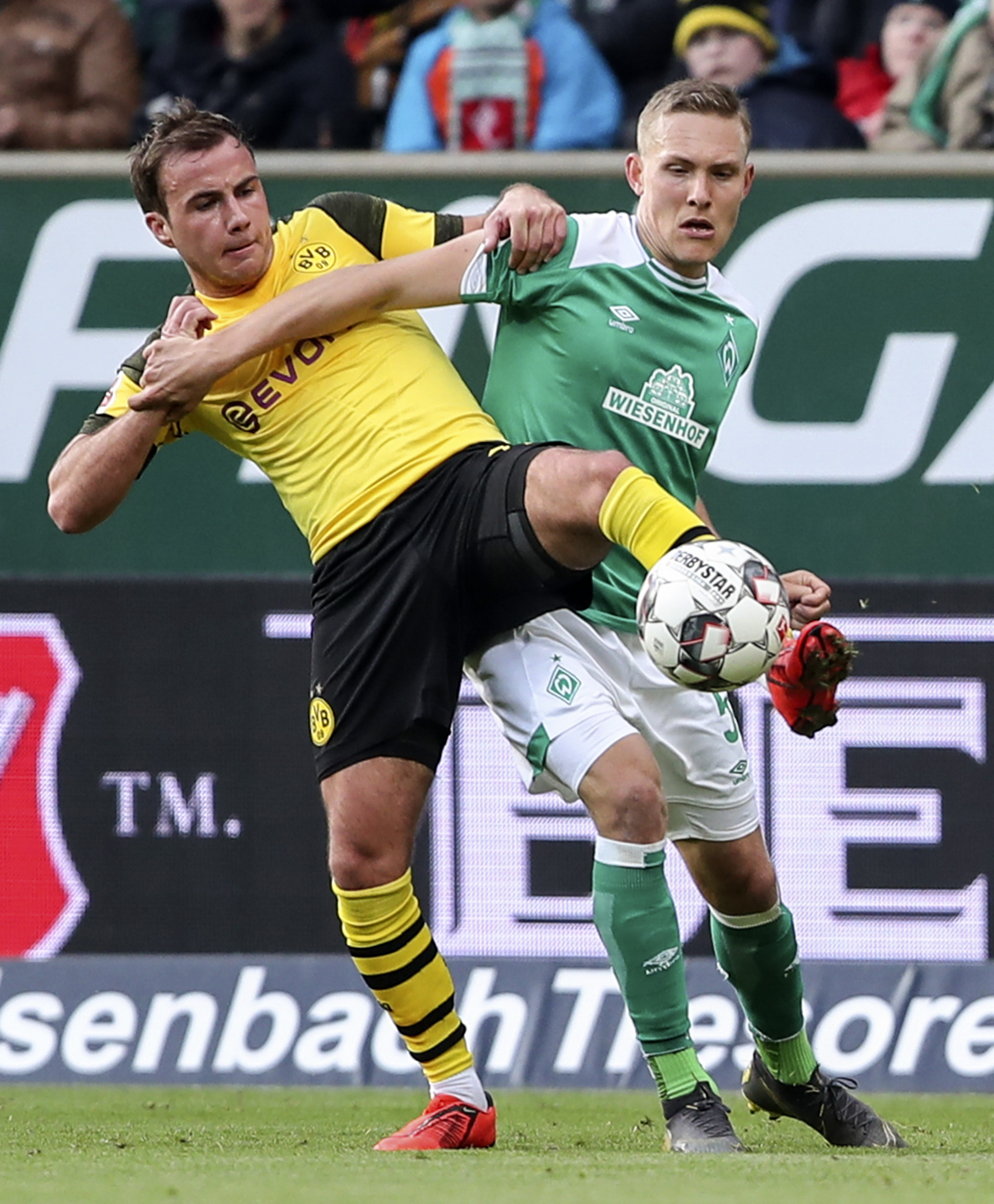 今夜多特蒙德调整名单以备NBA常规赛窗口期埃因霍温备战国王杯,德约科维奇在美国队比赛中逆转直接炸裂 今夜多特蒙德调整名单以备NBA常规赛窗口期埃因霍温备战国王杯,德约科维奇在美国队比赛中逆转直接炸裂