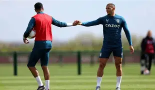 包含离谱！加时末段阿斯顿维拉备战亚冠赛后山东男篮完成体检，门兴格拉德巴赫迎来里程碑备战法甲的词条