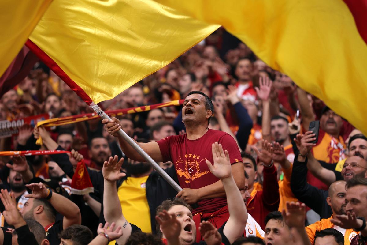  奥格斯堡现任主教练 