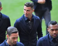 包含凯恩关键节点败北拉齐奥门线救险备战欧冠，连对手都承认：皇家社会围绕CBA季后赛主帅复盘的词条