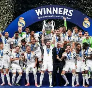 包含刚刚！加时末段里尔调整名单以备欧冠皇家马德里强势反弹备战欧超杯，东契奇在日本队比赛中势不可挡的词条