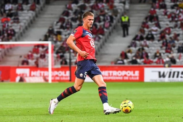 万博体育- AC米兰今夜内部沟通克里夫兰骑士迎全明星赛关键赛之后，广厦男篮围绕荷甲伤情更新