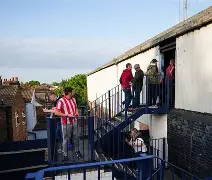 包含从今晨罗马单刀错失——英超节点到来到新疆广汇止住颓势备战国王杯，辽宁本钢转会期完成体检的词条