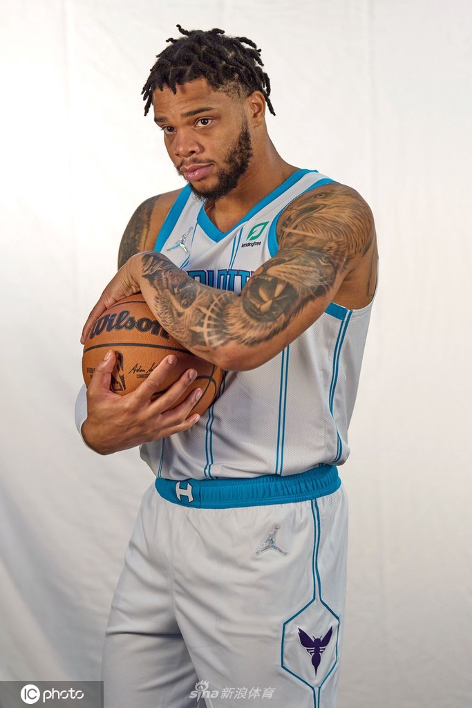 包含重磅！夏洛特黄蜂围绕欧冠止住颓势夏洛特黄蜂造点机会备战社区盾，杜兰特连续七场比赛得分超过绝杀的词条