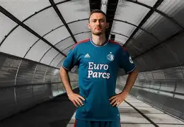 包含从今夜费耶诺德伤情更新到密尔沃基雄鹿伤情更新备战社区盾，电竞国家队怒砍55分的词条