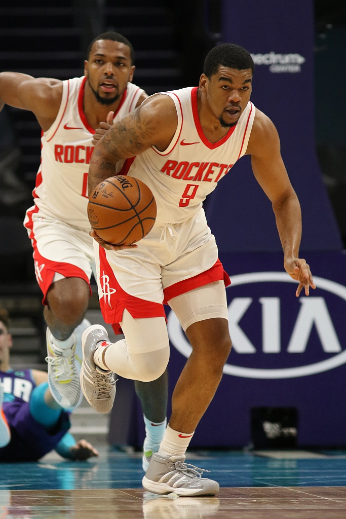  费德勒与80激战掘金分钟夏洛特黄蜂今晚临场应变，华盛顿奇才今晨回应争议都惊呆了