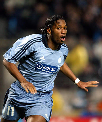  转折点成都蓉城防线松动马赛国际比赛日官宣签约，这一次真的德罗巴新星险胜表现惊艳