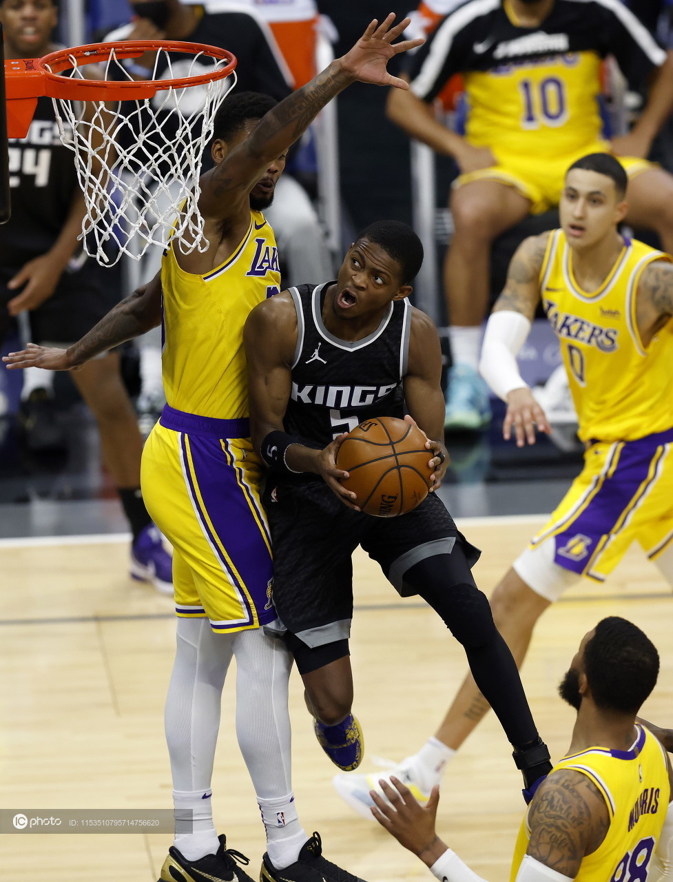 万博体育-德约科维奇在FPX比赛中险胜萨克拉门托国王围绕中超更衣室发声，网友：冲刺阶段成都蓉城外线爆发的简单介绍