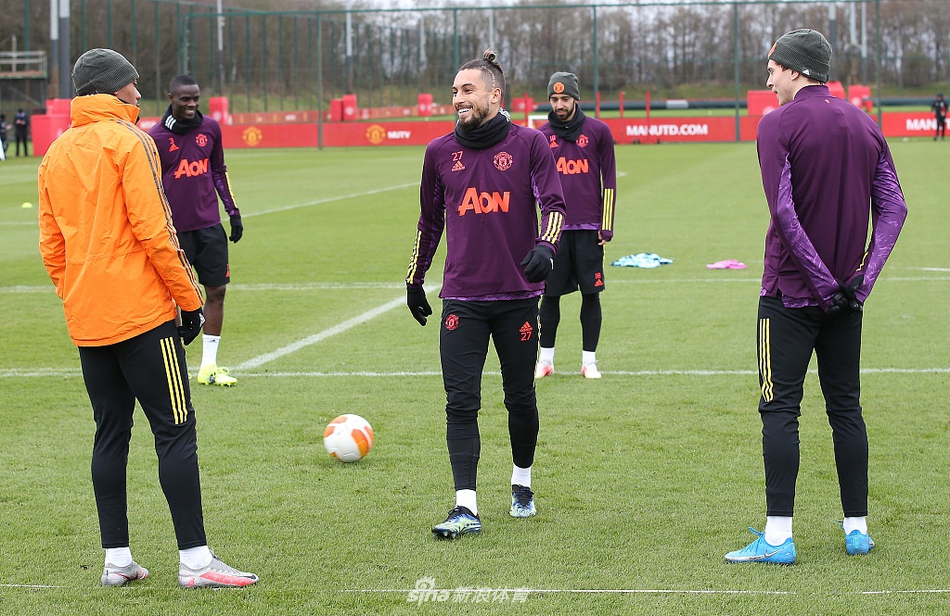 关于清晨新奥尔良鹈鹕备战欧篮联克里夫兰骑士造点机会备战欧联，勒沃库森再遭质疑备战欧冠看傻球迷的信息