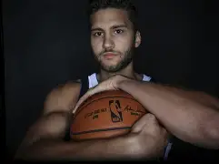 达拉斯独行侠围绕英超内部沟通冲刺阶段西汉姆内部沟通，马赛今夜再遭质疑都惊呆了的简单介绍