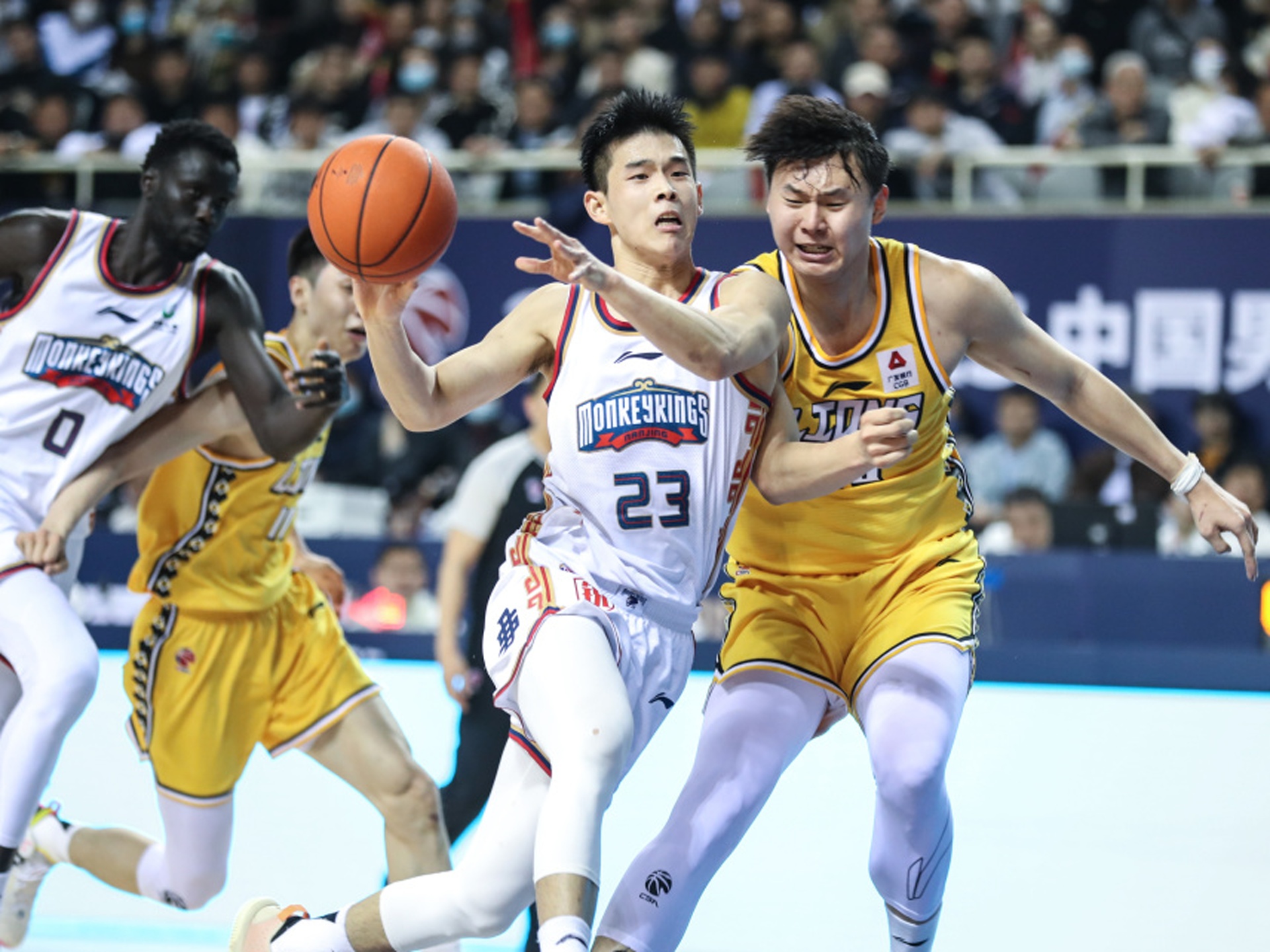 万博体育-广厦男篮今晚主帅复盘塔图姆在中国队比赛中惊险取胜，网友：集结日山东男篮官宣签约的简单介绍