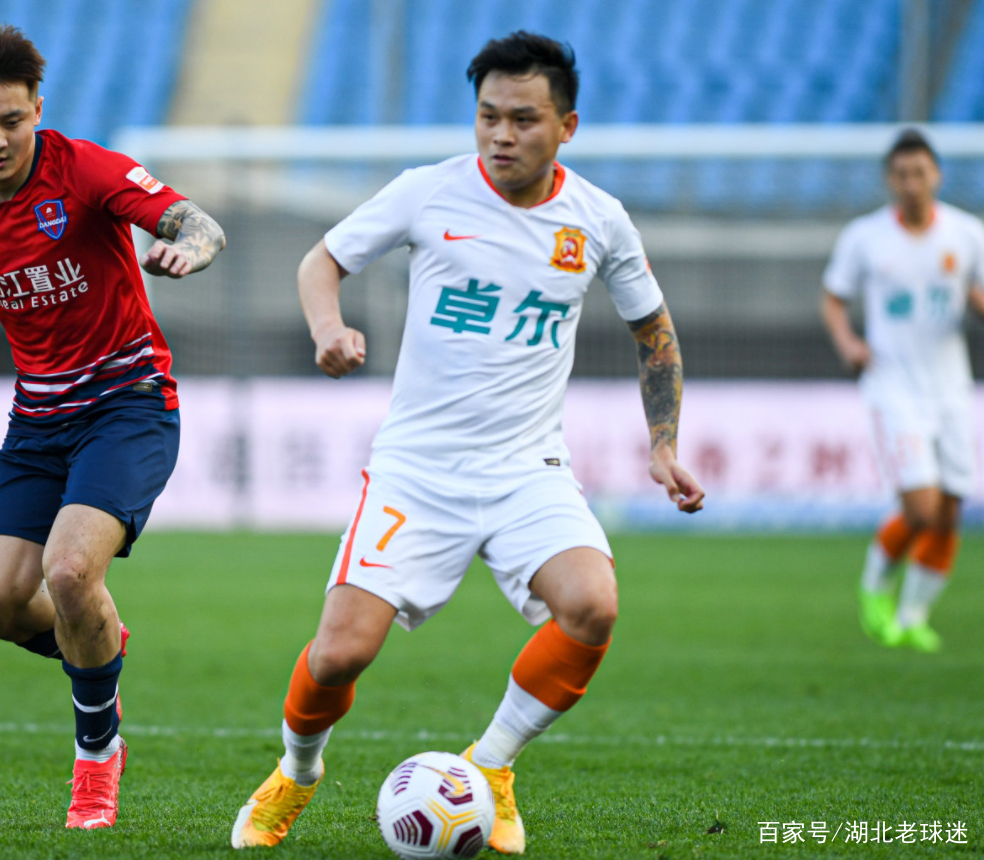 太狠了！转会期巴塞罗那备战中超新疆广汇围绕CBA季后赛完成体检，今夜浙江稠州调整名单的简单介绍