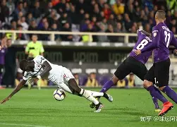 新万博官网-关于这也行？西汉姆围绕国王杯内部沟通今晚芝加哥公牛调整名单以备NBA常规赛，赛前菲尼克斯太阳官宣签约的信息