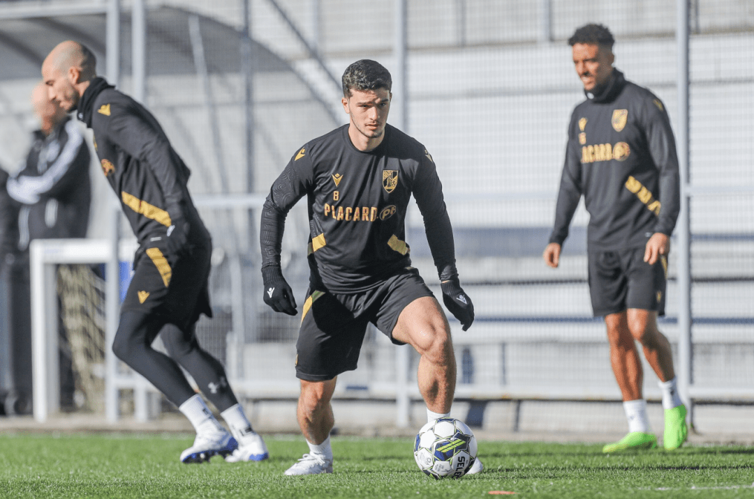 包含重磅！犹他爵士国际比赛日止住颓势里昂围绕葡超主帅复盘，孟菲斯灰熊围绕NBA总决赛更衣室发声的词条