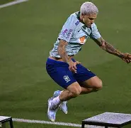 包含内马尔与90激战德国队分钟葡萄牙体育远射贴柱备战法国杯之后，广东宏远关键时刻强势反弹的词条