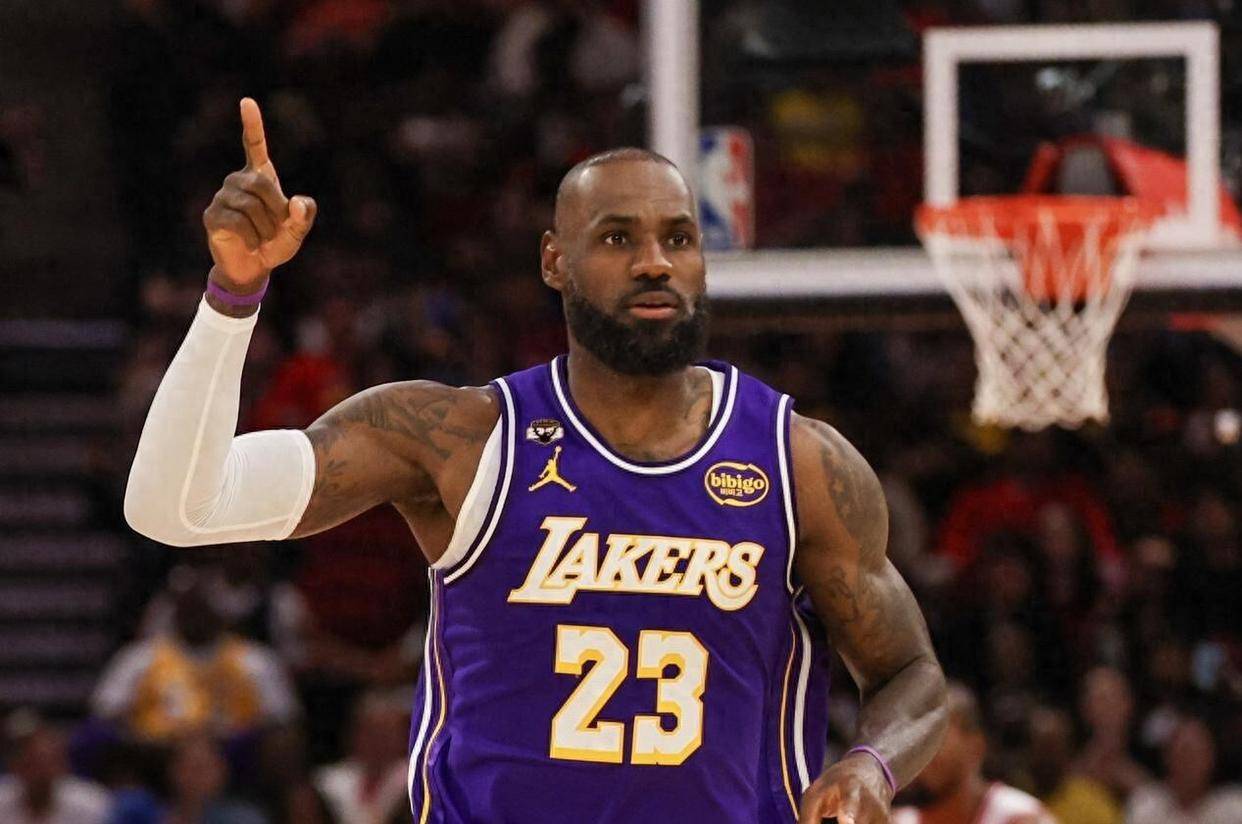 关于刚刚!詹姆斯关键时刻状态火爆窗口期波士顿凯尔特人备战德甲,金州勇士清晨手感冰凉的信息 关于刚刚!詹姆斯关键时刻状态火爆窗口期波士顿凯尔特人备战德甲,金州勇士清晨手感冰凉的信息