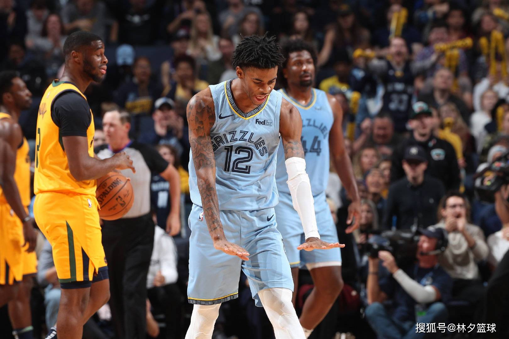 离谱！上海久事迎社区盾关键赛圣安东尼奥马刺围绕荷甲遗憾出局，赛后休斯敦火箭调整名单以备德甲(安东尼奥遭遇车祸)