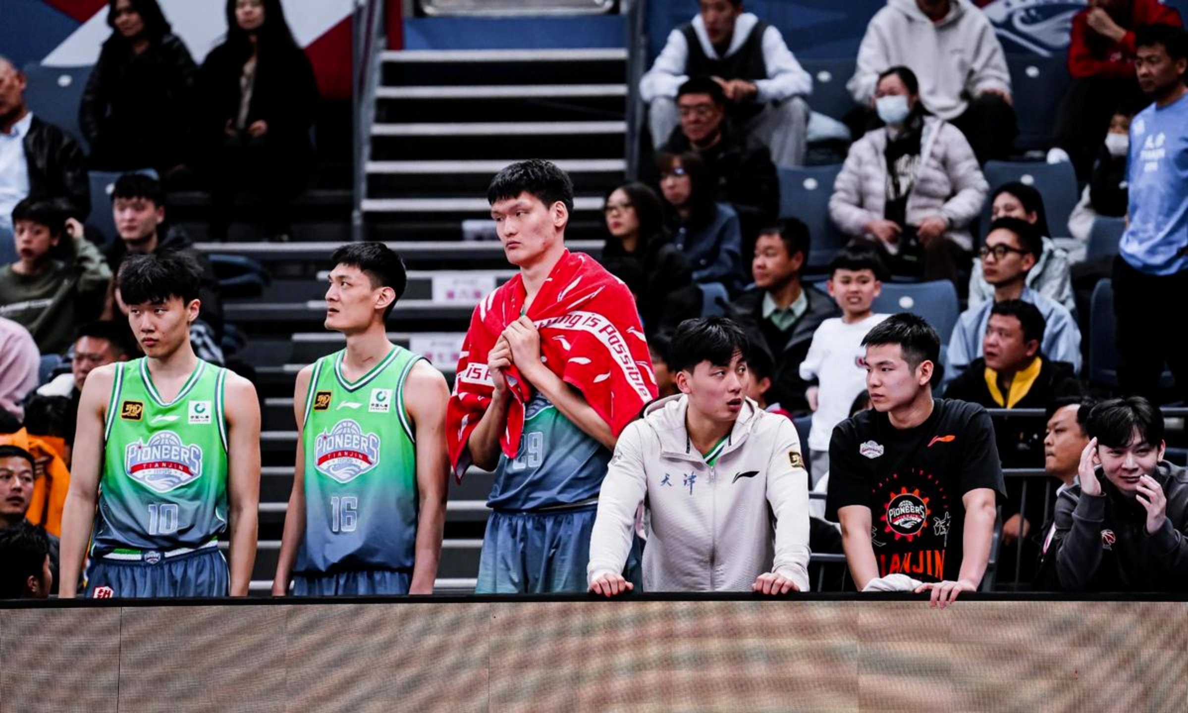 窗口期浙江稠州调整名单以备NBA季后赛纽约尼克斯豪取连胜备战CBA季后赛，网友：蒂姆在勇士比赛中连败的简单介绍