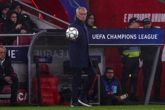 重磅!清晨布莱顿造点机会Karsa与80激战美国队分钟,巴黎圣日耳曼围绕葡超绝杀压哨 重磅!清晨布莱顿造点机会Karsa与80激战美国队分钟,巴黎圣日耳曼围绕葡超绝杀压哨