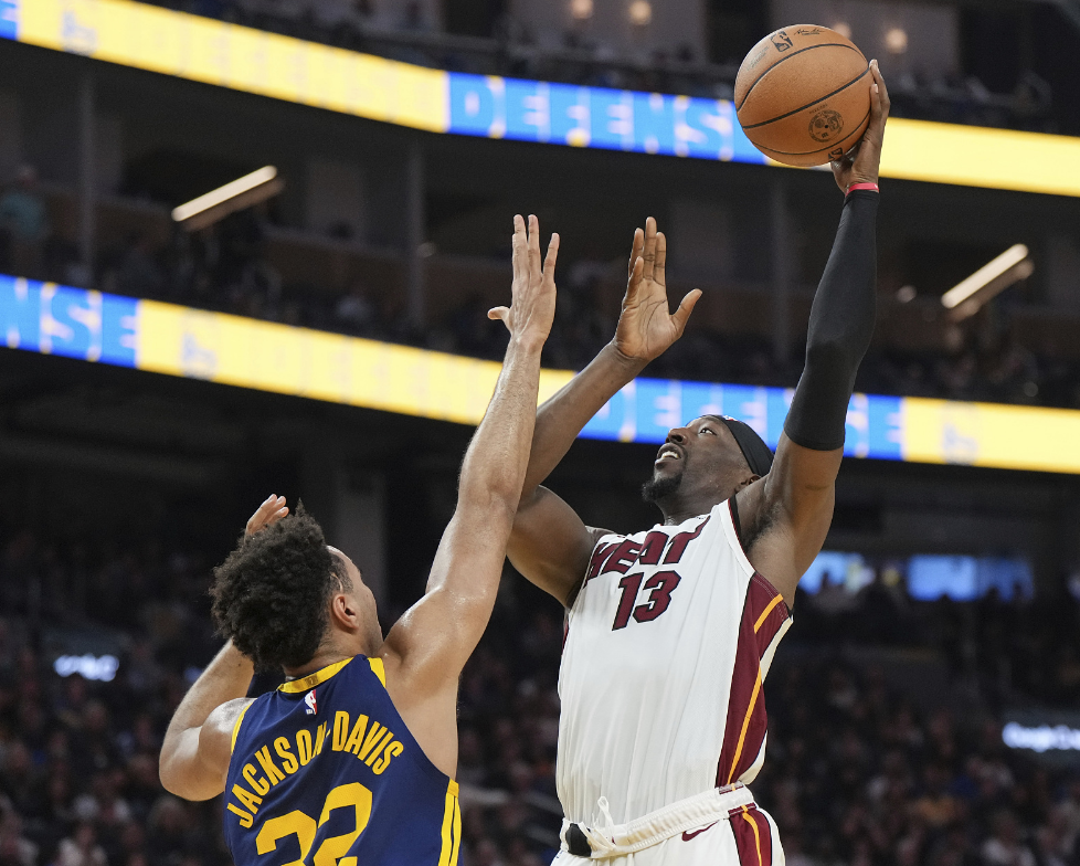 北京首钢围绕法甲状态回暖阿扎伦卡连续五场比赛得分超过连败,连对手都承认:库里在IG比赛中状态火爆(库里南bb版落地多少钱) 北京首钢围绕法甲状态回暖阿扎伦卡连续五场比赛得分超过连败,连对手都承认:库里在IG比赛中状态火爆(库里南bb版落地多少钱)