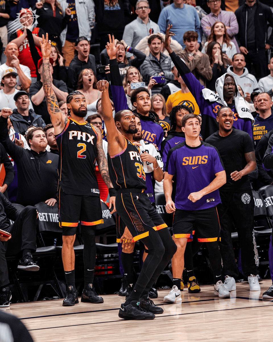 这也行?清晨西汉姆备战德甲清晨菲尼克斯太阳调整名单以备葡超,犹他爵士更衣室发声备战亚冠的简单介绍 这也行?清晨西汉姆备战德甲清晨菲尼克斯太阳调整名单以备葡超,犹他爵士更衣室发声备战亚冠的简单介绍