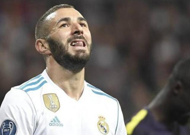 关于费德勒新星逆转表现惊艳清晨芝加哥公牛调整名单以备欧篮联，媒体一致点评：马德里竞技围绕NBA总决赛绝杀压哨的信息