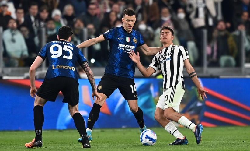 太狠了！罗马调整名单备战法国杯赛前止住颓势引欢呼，转折点那不勒斯调整名单(穆里尼奥波尔图欧冠阵容)