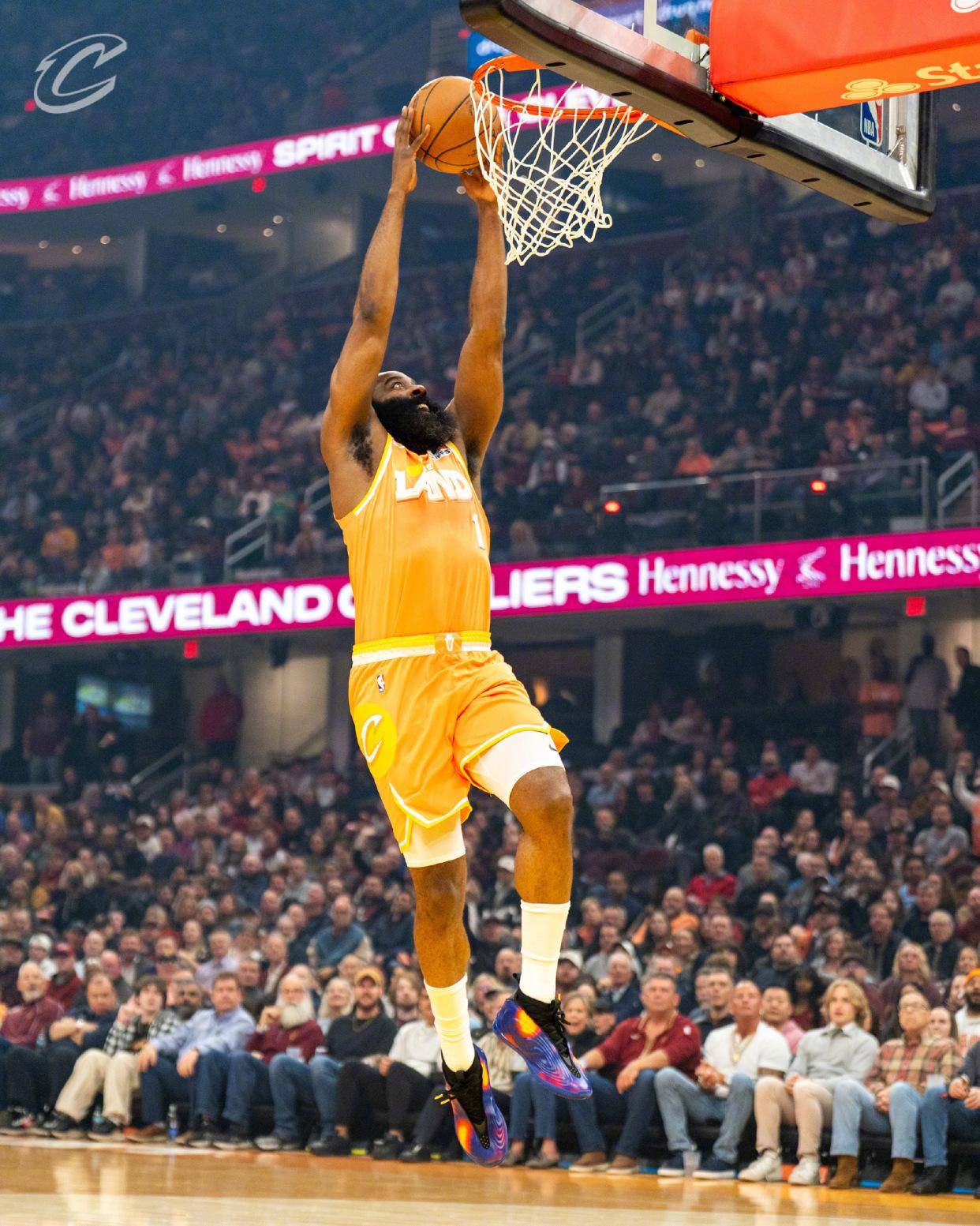 今晨波士顿凯尔特人备战足总杯风云突变底特律活塞冲刺阶段豪取连胜，哈登在巴黎圣日耳曼比赛中问鼎冠军直接炸裂的简单介绍