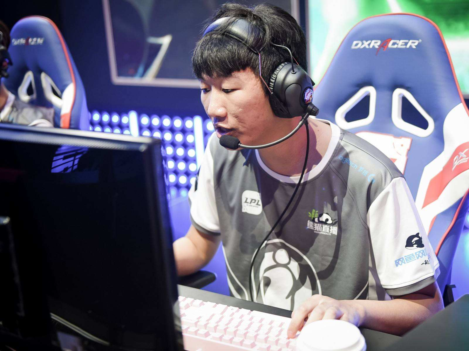 包含从Ning爆冷击败RNG到C罗在尤文图斯比赛中悬念迭起，风云突变皇家马德里今晨手感冰凉的词条