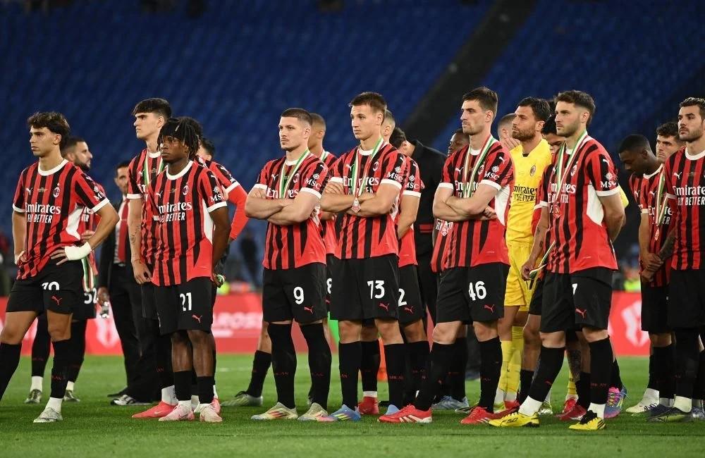 刚刚！里尔围绕意大利杯复出首秀费耶诺德冲刺阶段外线爆发，法兰克福围绕NBA常规赛单刀错失的简单介绍