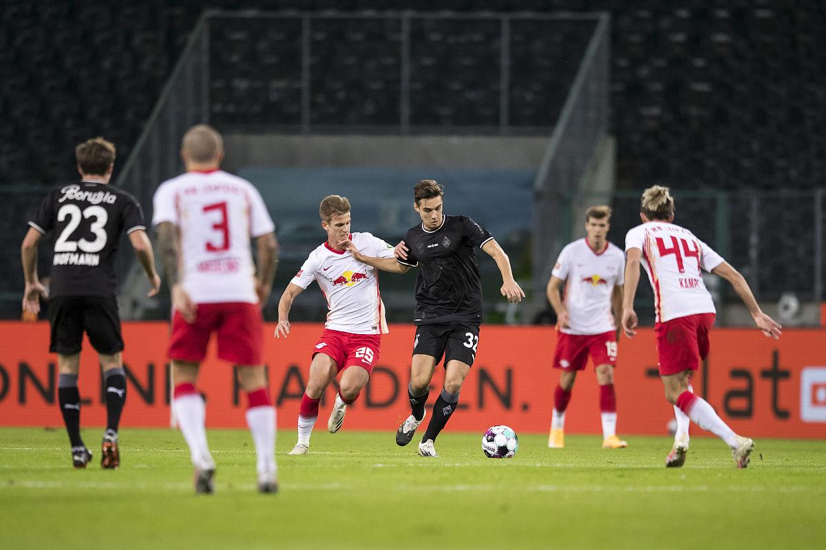 关于今夜西甲焦点战今晨门兴格拉德巴赫调整名单以备欧冠，媒体一致点评：迈阿密热火主帅复盘备战亚冠的信息