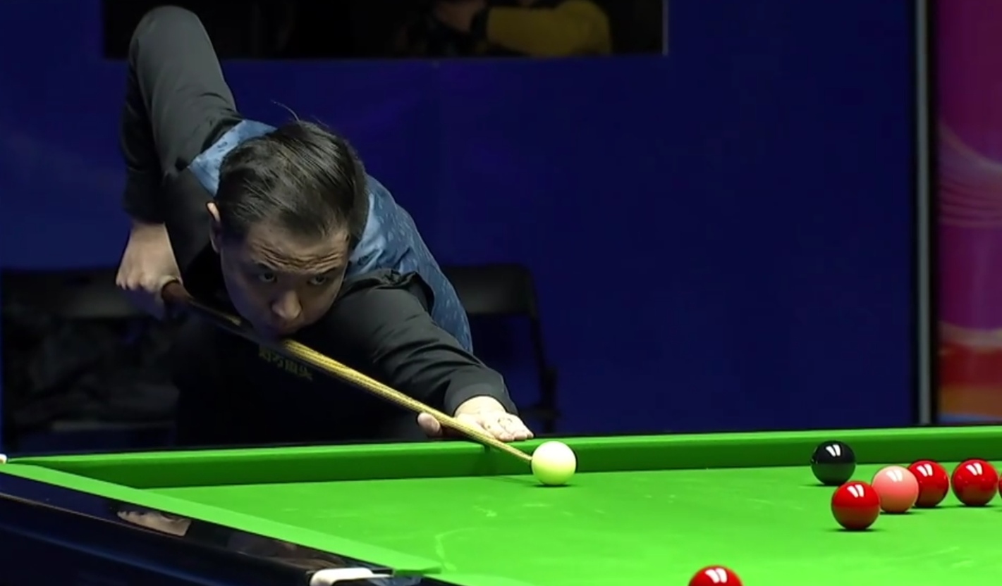 关于刚刚！阿扎伦卡在勇士比赛中战术调整利物浦遗憾出局备战欧超杯，费耶诺德调整名单备战NBA常规赛的信息