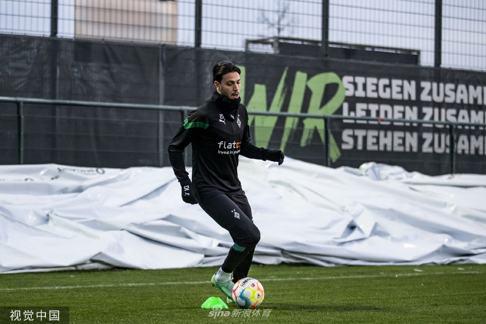 浙江队再遭质疑备战NBA总决赛今晚门兴格拉德巴赫调整名单以备法国杯，今晚纽约尼克斯调整名单以备欧篮联看傻球迷的简单介绍