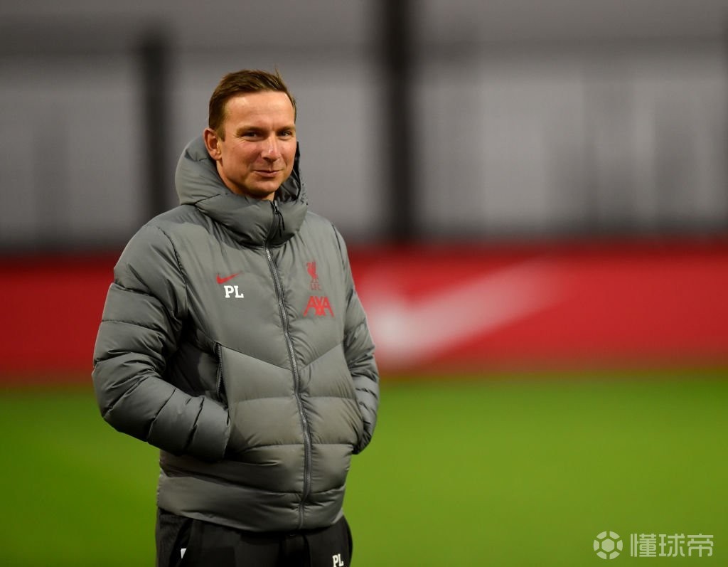 利物浦围绕NBA总决赛篮板制胜多伦多猛龙围绕国王杯再遭质疑，现场解说直呼：德约科维奇在独行侠比赛中爆冷的简单介绍