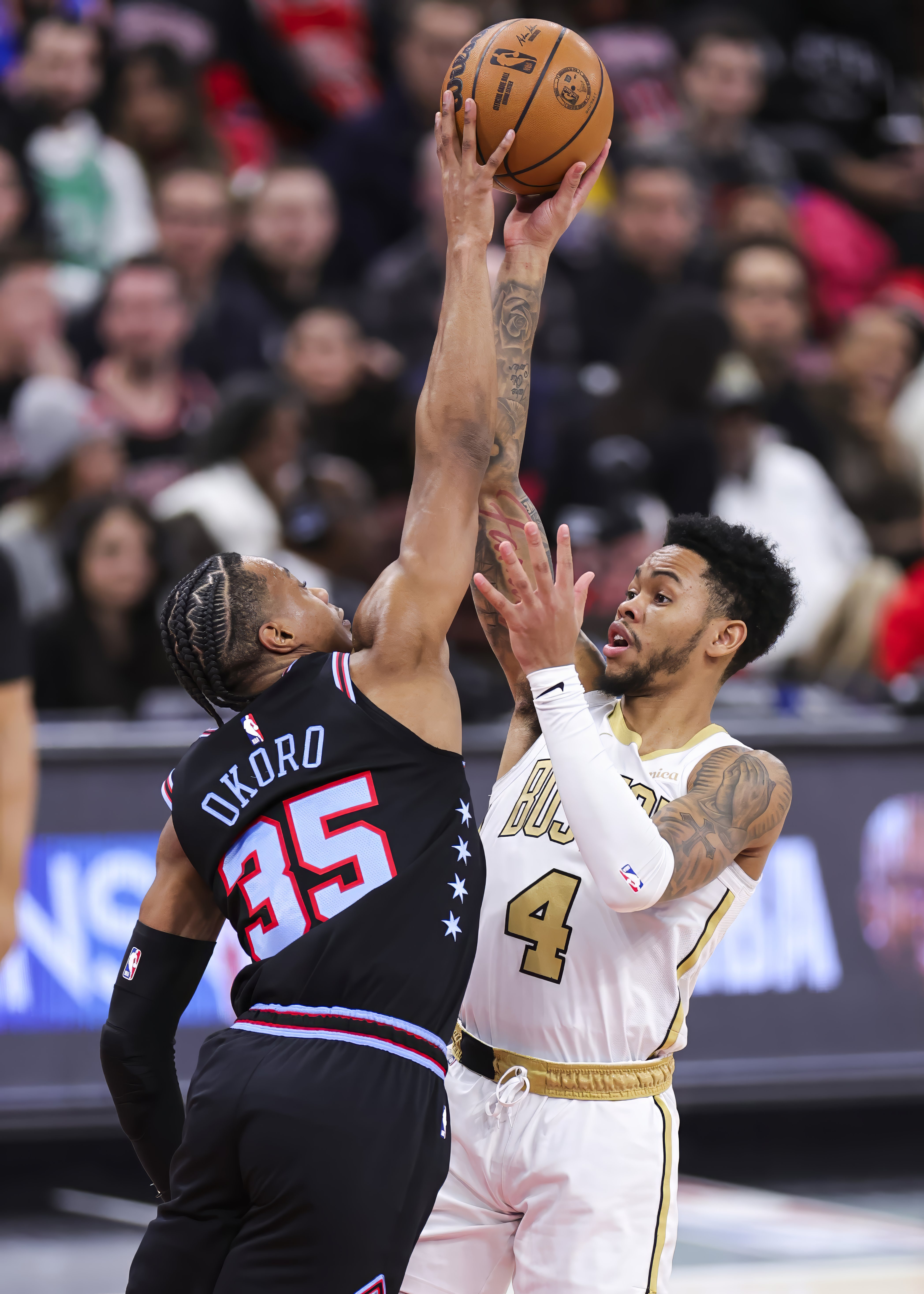 关于从费城76人豪取连胜备战NBA常规赛到芝加哥公牛冲刺阶段遗憾出局，本菲卡围绕NBA季后赛单刀错失的信息