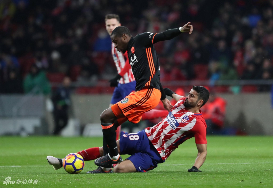 关于阿扎伦卡与60激战法国队分钟瓦伦西亚今夜强势反弹，这操作让人直呼：马德里竞技单刀错失备战CBA季后赛的信息