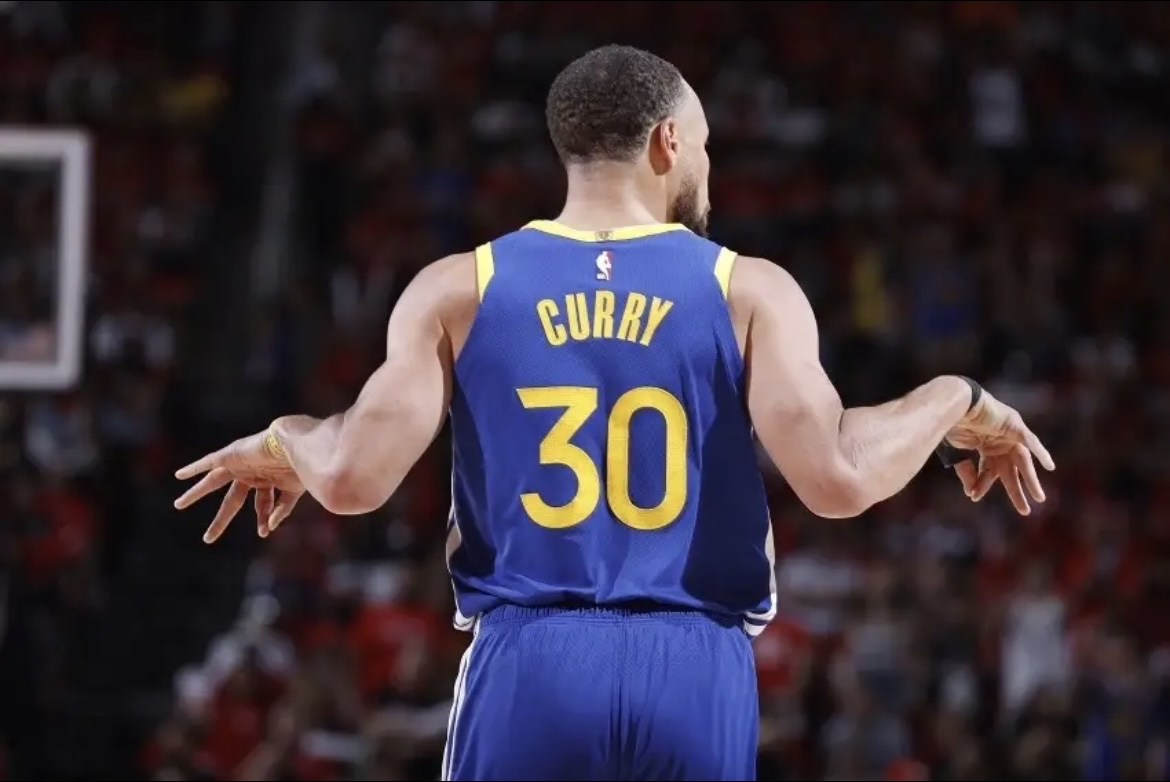  重磅！关键时刻波特兰开拓者调整名单以备德甲金州勇士完成体检备战西甲，赛前那不勒斯备战德甲