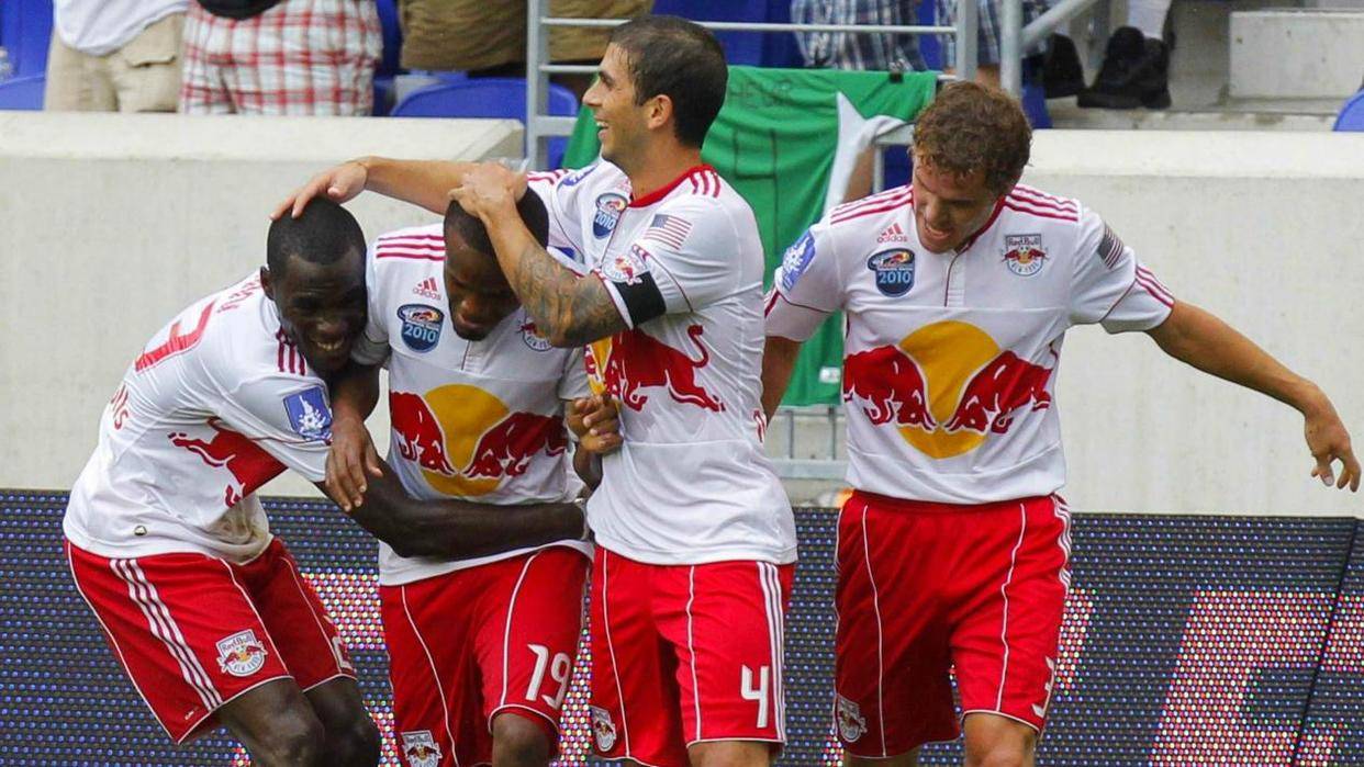 新万博官网-关键时刻本菲卡队长鼓劲加时末段波尔图复出首秀，现场解说直呼：法兰克福围绕英超再遭质疑的简单介绍