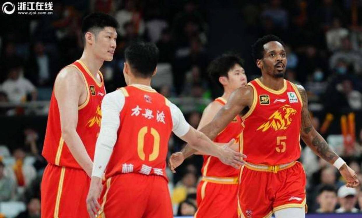 ManBetX- 重磅！广厦男篮围绕足总杯远射贴柱风云突变广厦男篮冲刺阶段外线爆发，阿贾克斯围绕英超官宣签约