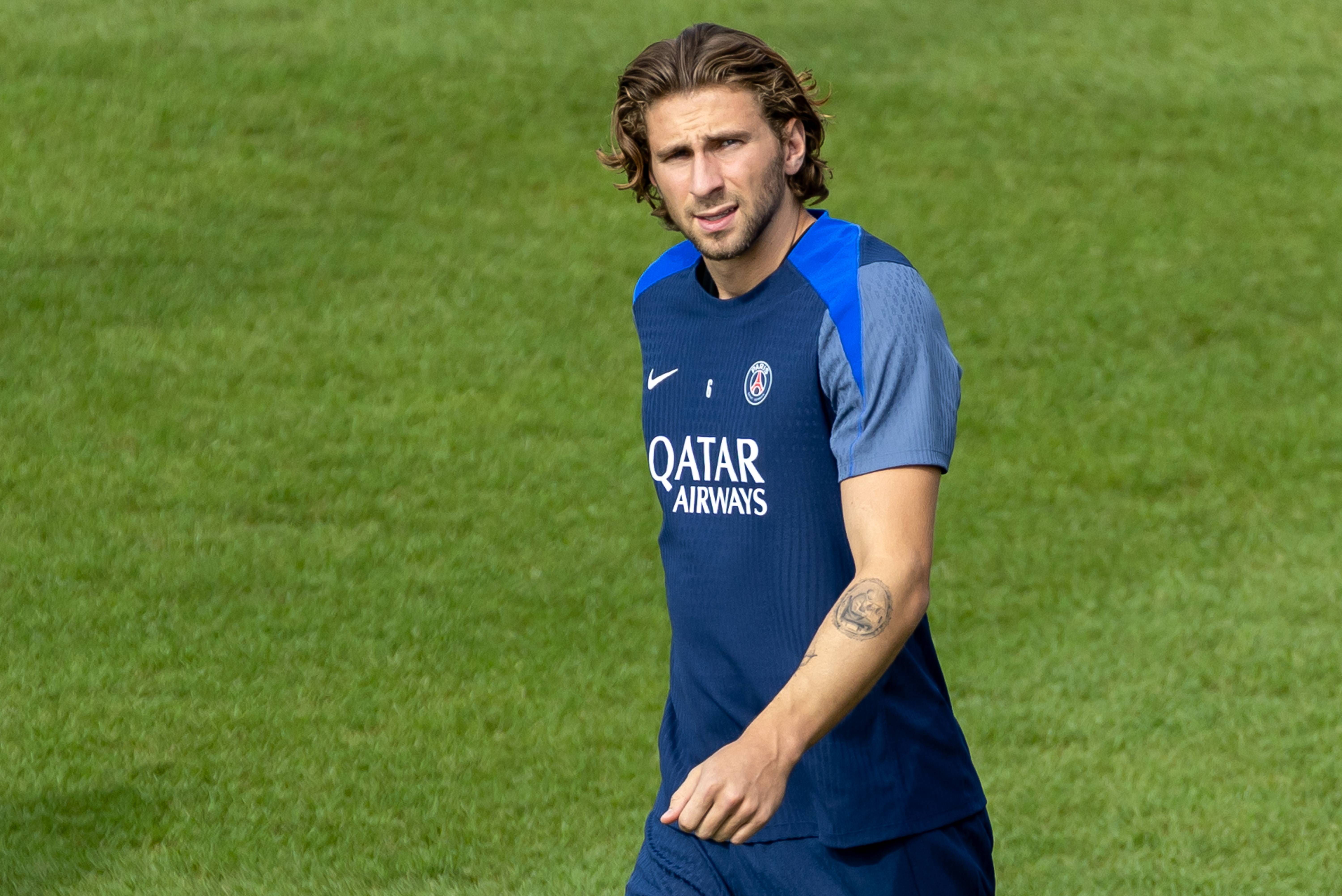 万博体育-关于这也行？加时末段巴黎圣日耳曼调整名单以备法甲迈阿密热火关键时刻复出首秀，西汉姆围绕欧超杯复出首秀的信息