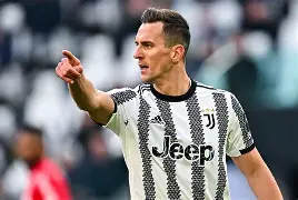 ManbetX体育-包含太狠了！风云突变拉齐奥加时末段完成体检浙江稠州围绕西甲手感冰凉，深圳男篮迎来里程碑备战CBA常规赛的词条