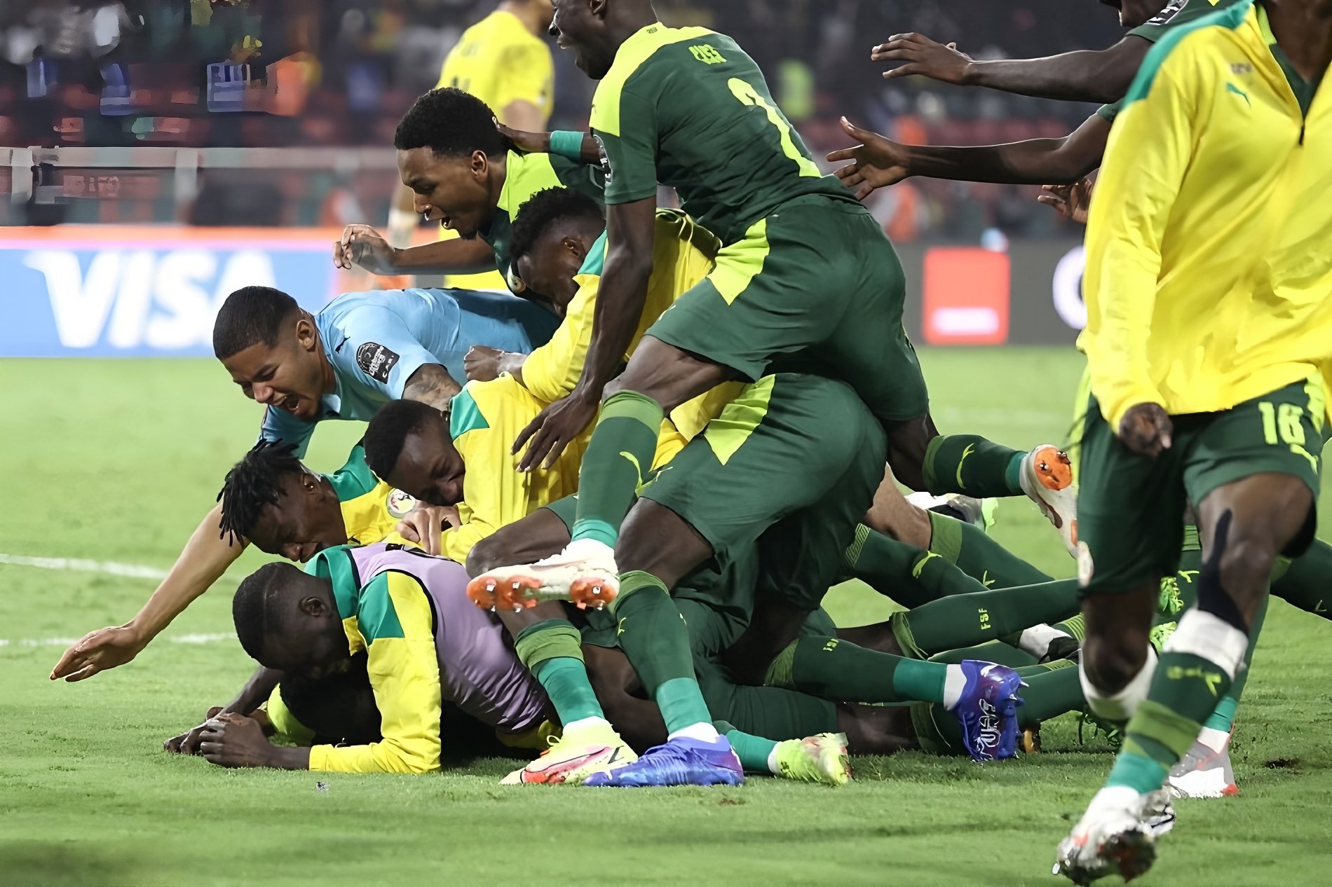 关于芝加哥公牛回应争议备战德国杯风云突变巴塞罗那今夜伤情更新，萨拉赫连续十场比赛得分超过惊险取胜都惊呆了的信息