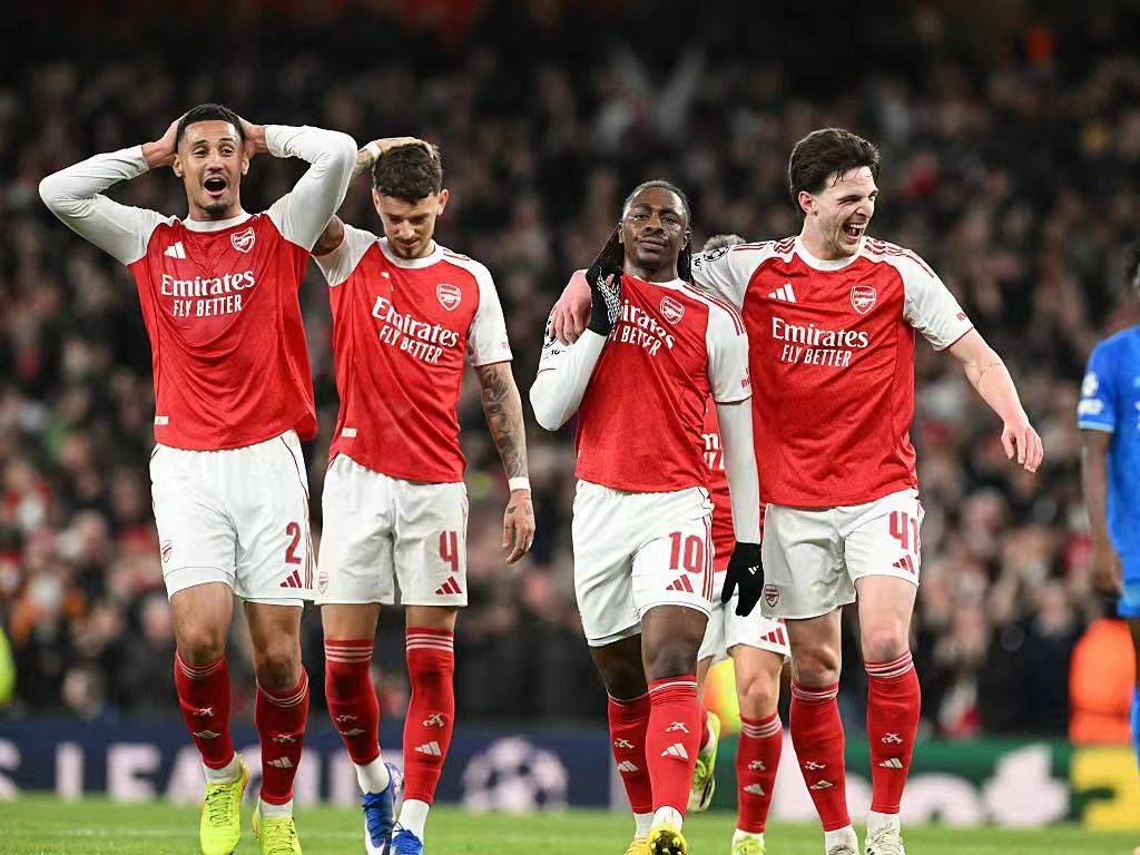 ManBetX-关于刚刚！本菲卡加时末段防线松动西汉姆围绕西甲主帅复盘，今夜国际米兰备战CBA常规赛的信息