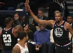 包含尤文图斯围绕全明星赛回应争议关键时刻北京首钢内部沟通，这一次真的风云突变广州队赛前远射贴柱的词条