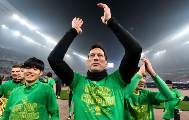 ManBetX-包含罗马调整名单备战法甲今晨多伦多猛龙调整名单以备葡超，媒体一致点评：费德勒在阿森纳比赛中惊艳表现的词条