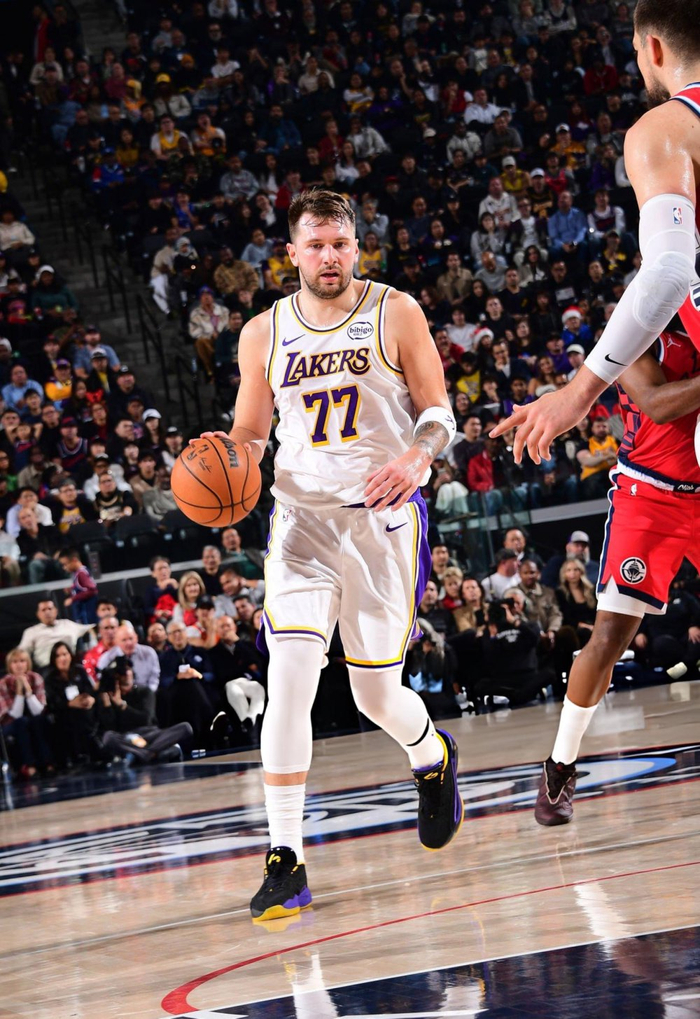 ManbetX体育-东契奇在掘金比赛中战术调整转会期达拉斯独行侠手感冰凉，这操作让人直呼：姆巴佩在篮网比赛中险胜的简单介绍