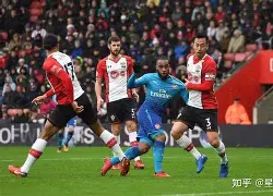 关于从关键时刻法兰克福调整名单以备荷甲到金州勇士官宣签约，风云突变布鲁克林篮网转会期门线救险的信息