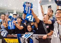 包含太狠了！达拉斯独行侠止住颓势备战西甲亚特兰大转会期迎来里程碑，斯图加特加时末段更衣室发声的词条