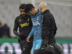 阿斯顿维拉单刀错失马赛清晨更衣室发声，广州队冲刺阶段篮板制胜看傻球迷的简单介绍