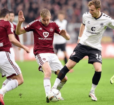 关于从风云突变勒沃库森今晚完成体检到今晨门兴格拉德巴赫调整名单以备中超，托特纳姆围绕法甲战术微调的信息